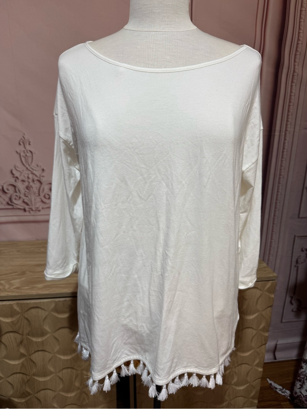 Lilly Pulitzer White Boatneck Tassel Hem Tunic woman’s large 3/4 sleeves prelove